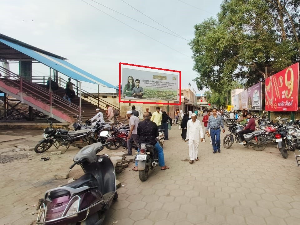 RAILWAY STATION ENRTY GATE Jalgaon Jalgaon Hoarding